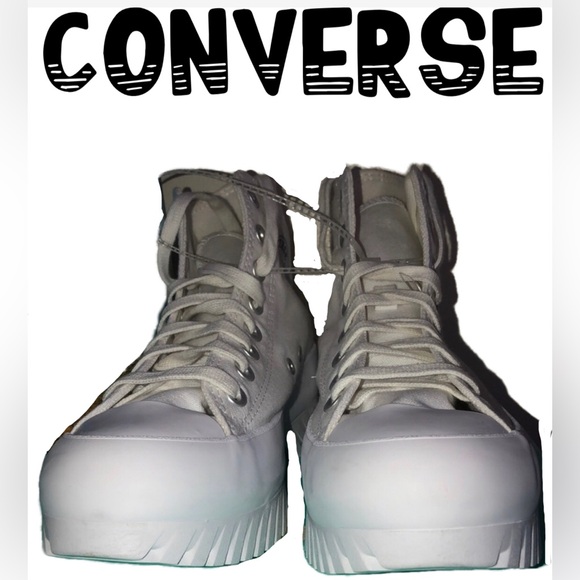 CONVERSE Women Chuck Taylor White All Star Lugged 2.0 High Platform Sneaker NWOT - Picture 2 of 11